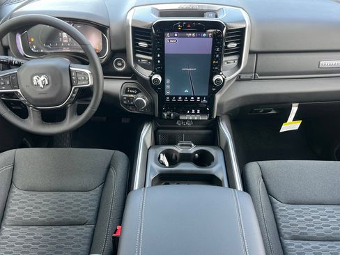 New 2026 RAM 1500 Big Horn AWD/4WD image 12