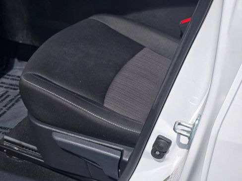 Used 2024 Nissan Sentra SV FWD image 22