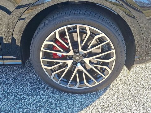 Used 2025 Audi SQ5 Premium Plus image 8