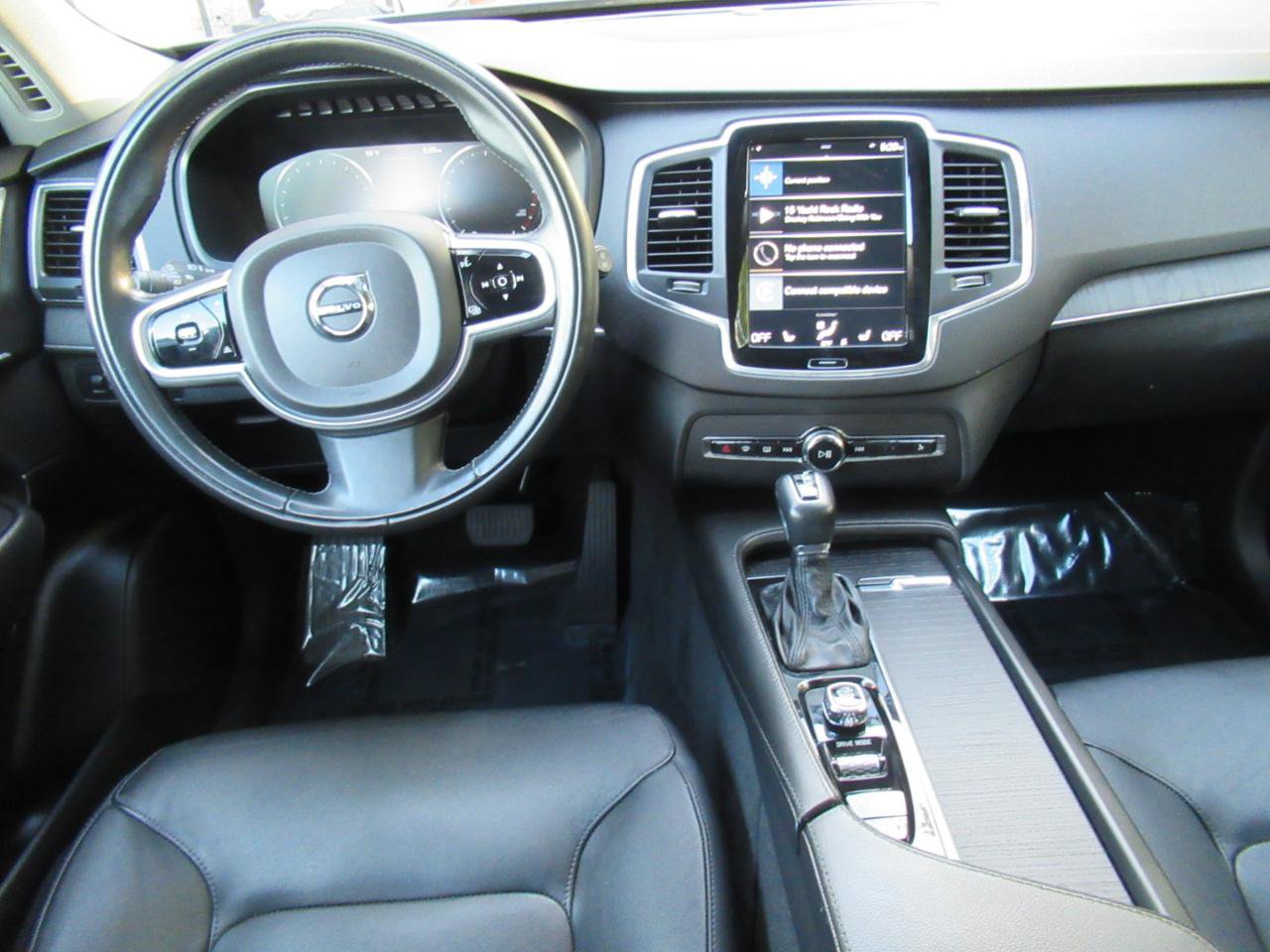 Used 2020 Volvo XC90 T5 Momentum AWD/4WD image 18