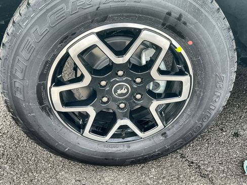 New 2025 Ford Bronco Outer Banks image 12