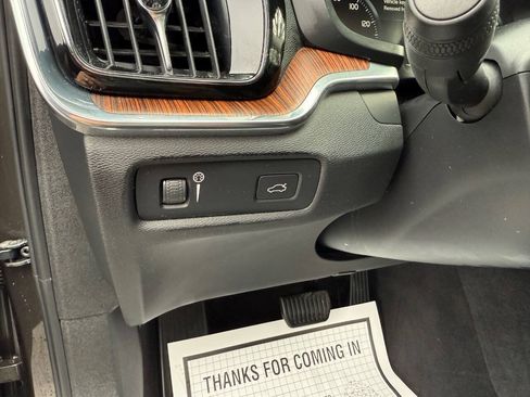 Used 2022 Volvo S60 B5 Momentum AWD/4WD image 15