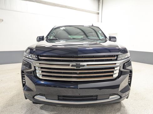 Used 2021 Chevrolet Suburban High Country AWD/4WD image 8
