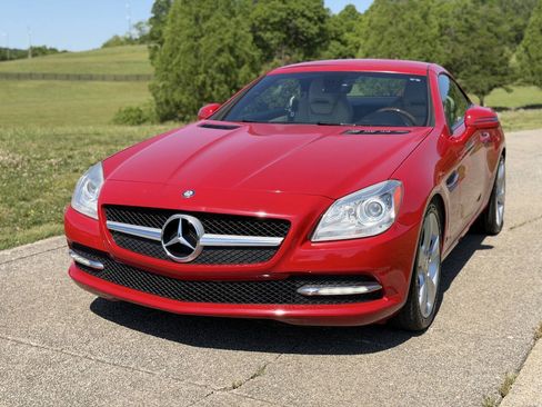 Used 2013 Mercedes-Benz SLK 350 image 14
