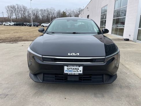 Used 2025 Kia K4 LXS image 3