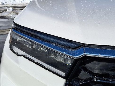 Certified 2023 Honda Pilot Touring image 9