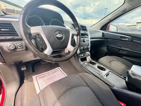 Used 2012 Chevrolet Traverse LT AWD/4WD image 12