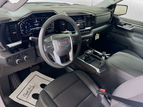 Used 2025 GMC Sierra 1500 SLT w/ SLT Premium Package AWD/4WD image 9