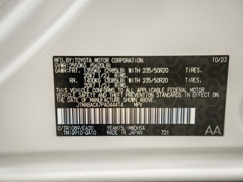 Used 2023 Toyota bZ4X Limited image 38