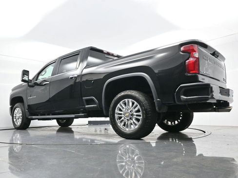 Used 2022 Chevrolet Silverado 2500 High Country w/ LPO, Dark Essentials Package image 49