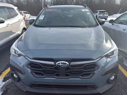 Used 2024 Subaru Crosstrek 2.0i Premium image 2