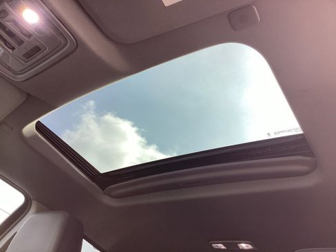 Used 2025 Chevrolet Silverado 1500 LTZ w/ LTZ Premium Texas Edition image 5