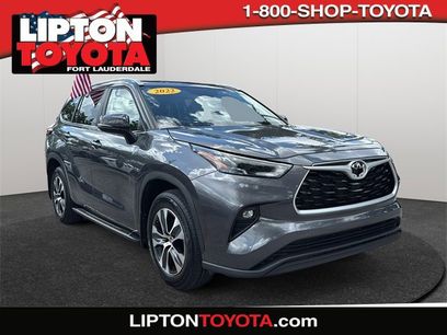 Used 2023 Toyota Highlander XLE