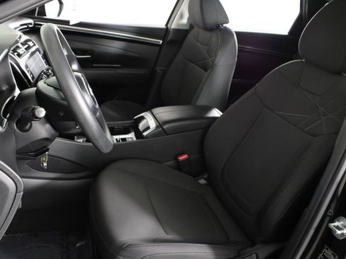 Certified 2024 Hyundai Tucson SE image 18