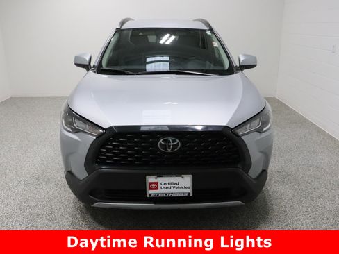 Certified 2024 Toyota Corolla Cross LE image 3