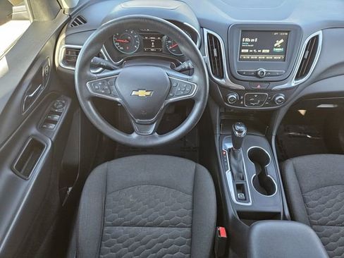 Used 2018 Chevrolet Equinox LT image 27