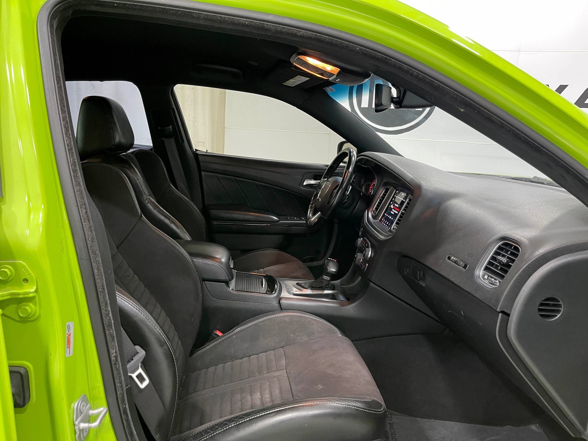 Used 2019 Dodge Charger Scat Pack w/ Daytona Edition Group RWD image 29