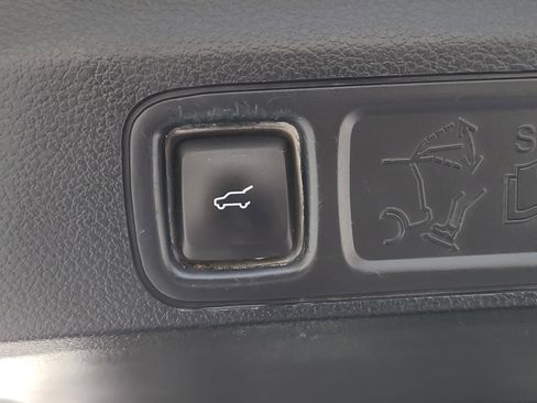 Used 2020 Ford Expedition Max XLT w/ Equipment Group 202A RWD image 10