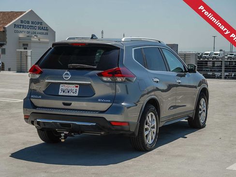 Used 2018 Nissan Rogue SV w/ Premium Package AWD/4WD image 6