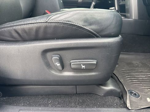 Used 2018 Toyota 4Runner Limited image 28