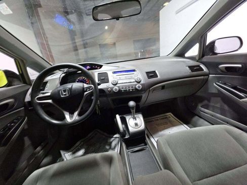 Used 2010 Honda Civic LX image 6