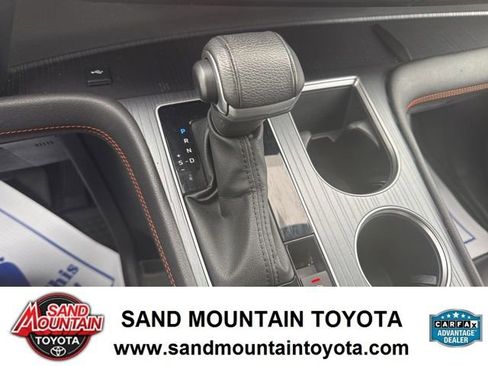 Used 2023 Toyota Sienna XSE image 21