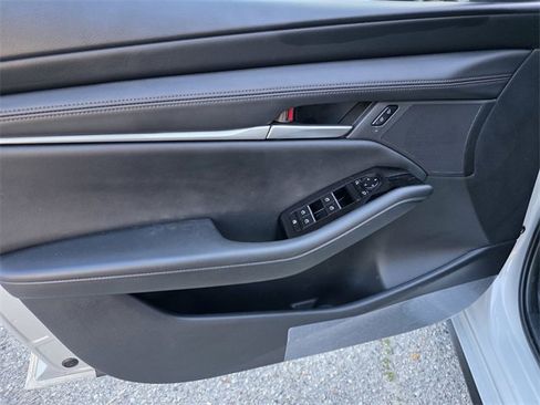 Certified 2025 MAZDA MAZDA3 s image 8