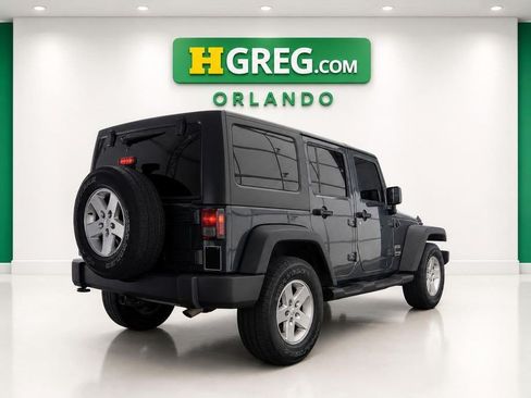 Used 2018 Jeep Wrangler Unlimited Sport S AWD/4WD image 2