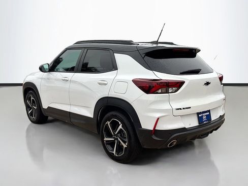 Used 2023 Chevrolet TrailBlazer RS w/ Sun and Liftgate Package image 7