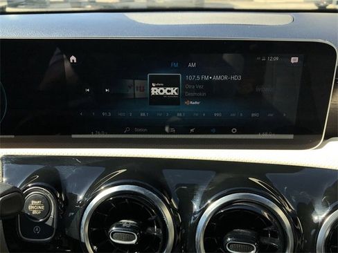 Used 2019 Mercedes-Benz A 220 image 7