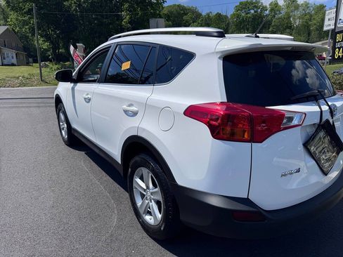 Used 2013 Toyota RAV4 XLE AWD/4WD image 18