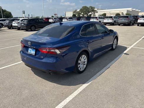 Used 2023 Toyota Camry LE w/ Convenience Package FWD image 5