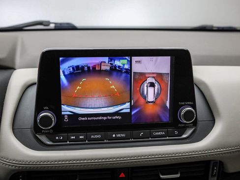 Used 2021 Nissan Rogue SL image 26