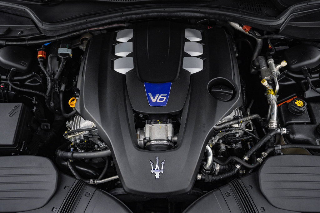 Certified 2023 Maserati Ghibli Modena Q4 AWD/4WD image 29
