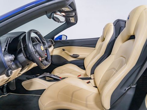 Used 2019 Ferrari 488 Spider RWD image 27