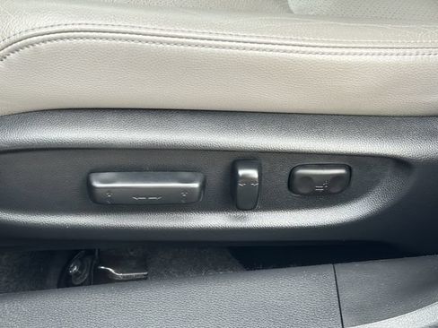 Used 2017 Honda Accord EX-L image 12
