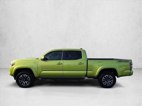 Used 2023 Toyota Tacoma TRD Sport AWD/4WD image 9