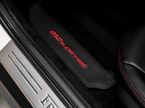 Used 2019 Ferrari 812 Superfast RWD image 41