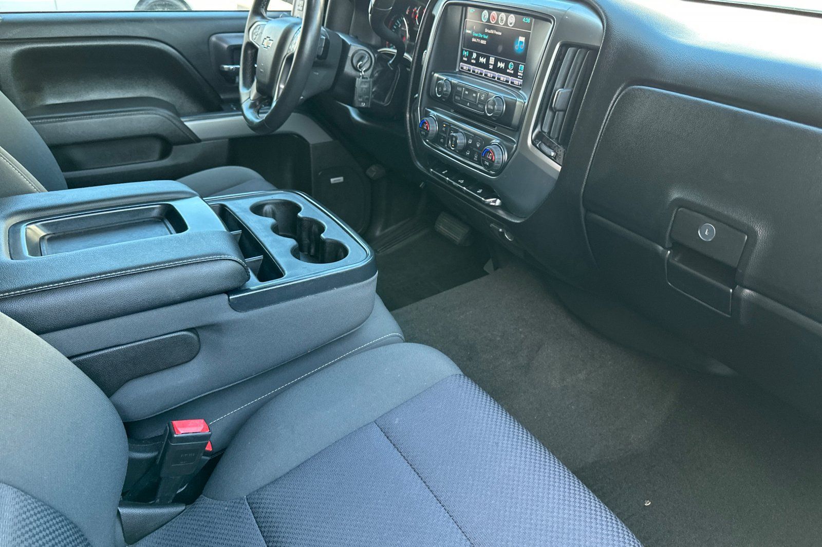 Used 2017 Chevrolet Silverado 1500 LT w/ All Star Edition AWD/4WD image 17