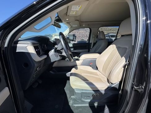Used 2024 Ford Expedition Max Limited image 9