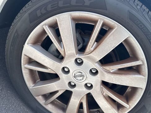 Used 2015 Nissan Sentra SL w/ Navigation Package image 10