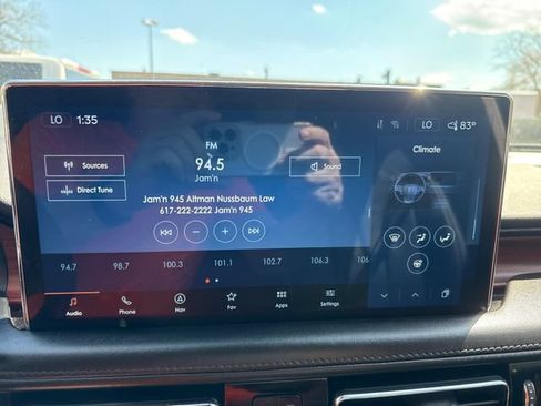 Used 2022 Lincoln Nautilus Reserve w/ Luxury Package AWD/4WD image 22