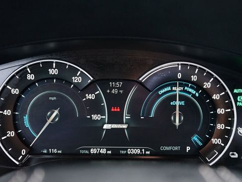 Used 2019 BMW 530e 530e iPerformance w/ Convenience Package image 10