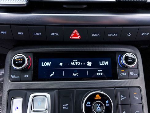 Used 2024 Hyundai Palisade Calligraphy AWD/4WD image 31