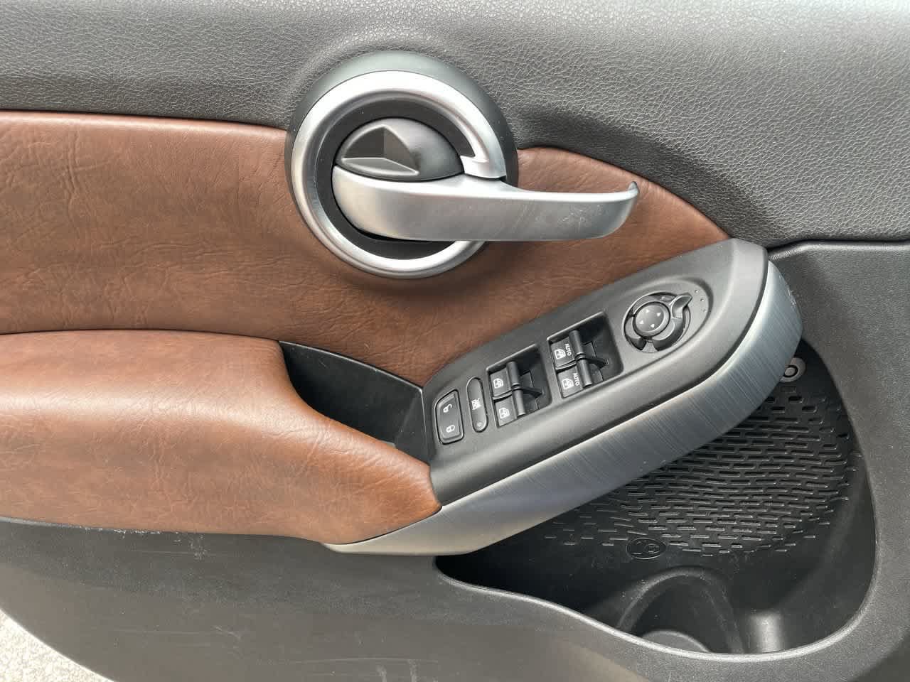 Used 2016 FIAT 500X Lounge FWD image 31