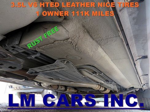 Used 2005 INFINITI FX35 2WD w/ (P01) Touring Pkg image 2