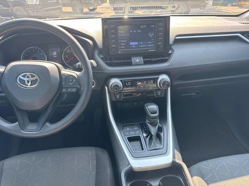 Used 2021 Toyota RAV4 XLE FWD image 24