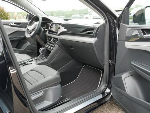 Certified 2023 Volkswagen Taos SEL AWD/4WD image 19