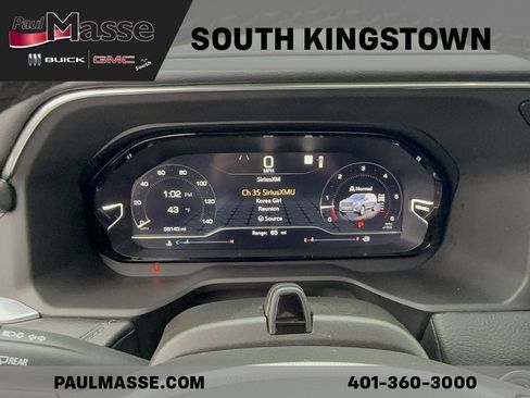 Used 2023 GMC Yukon XL Denali w/ Denali Reserve Package image 18