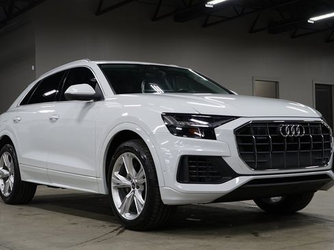 Used 2023 Audi Q8 Premium Plus w/ Premium Plus Package AWD/4WD image 7